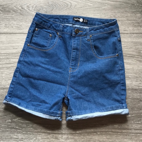 Boohoo High Waisted Demin Shorts - Picture 3 of 7
